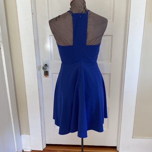 Lulus Medium - Picture 3 of 5